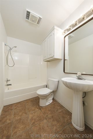 291 Cedar Ridge Road, Eufaula, OK 74432