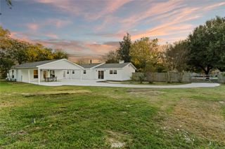 166 Norwood Drive, Woodway, TX 76712
