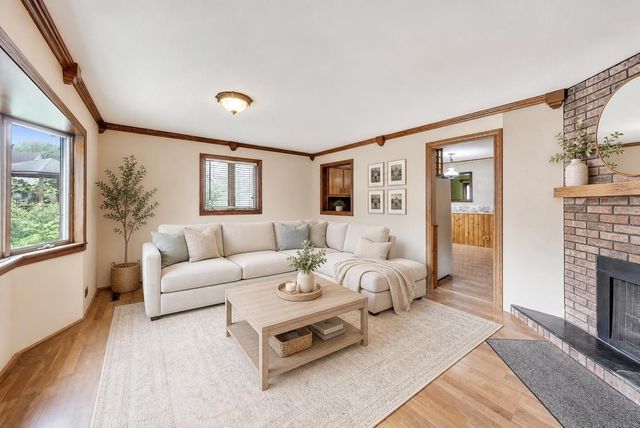 219 N William Street, Mount Prospect, IL 60056