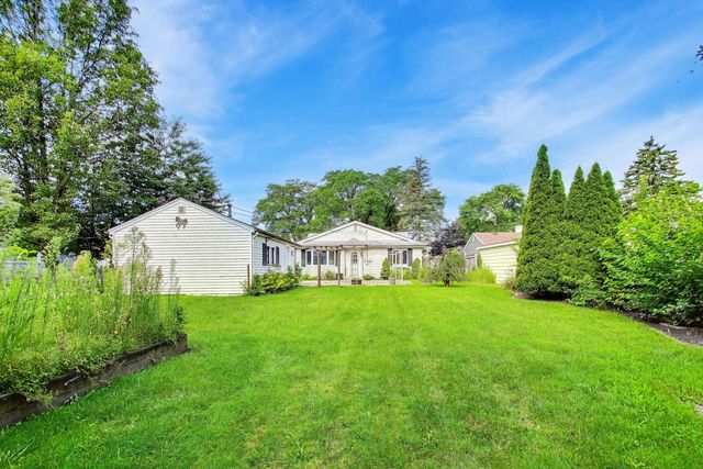 219 N William Street, Mount Prospect, IL 60056