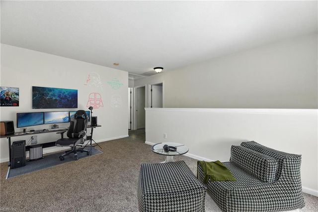 329 Towne Pointe WAY, Newport News, VA 23601