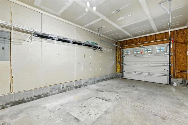 329 Towne Pointe WAY, Newport News, VA 23601