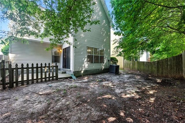 329 Towne Pointe WAY, Newport News, VA 23601