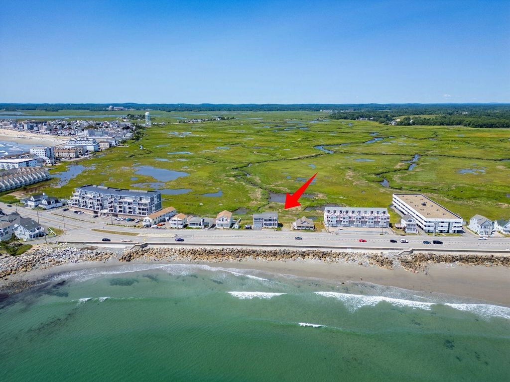 Image 2 of property listing at 553 Ocean Boulevard, Hampton, NH 03842