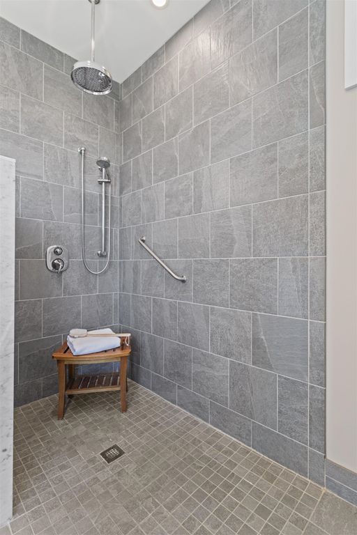 Image 33 of property listing at 553 Ocean Boulevard, Hampton, NH 03842