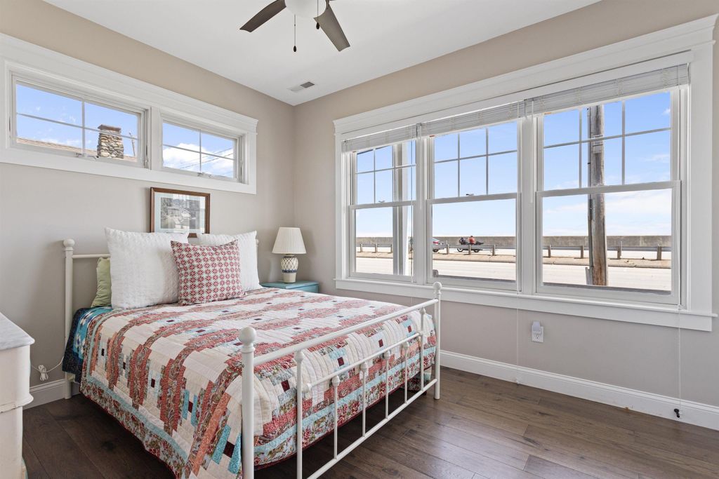 Image 40 of property listing at 553 Ocean Boulevard, Hampton, NH 03842