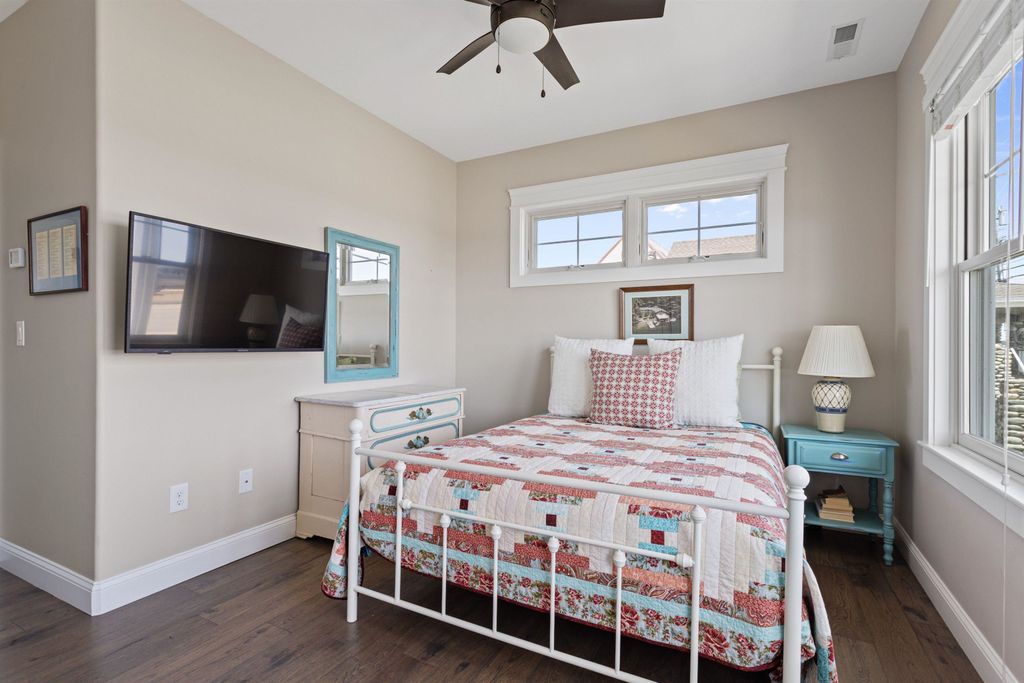 Image 41 of property listing at 553 Ocean Boulevard, Hampton, NH 03842
