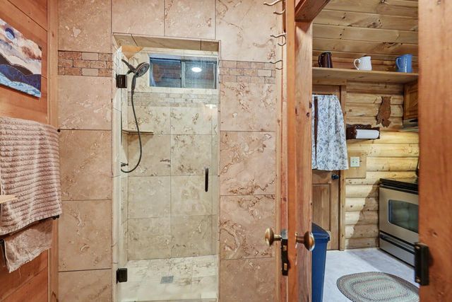 14 Treetop Lane, Blairsville, GA 30512
