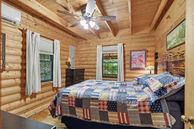 14 Treetop Lane, Blairsville, GA 30512
