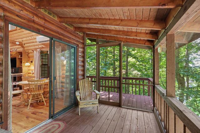 14 Treetop Lane, Blairsville, GA 30512
