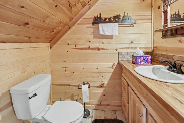 14 Treetop Lane, Blairsville, GA 30512