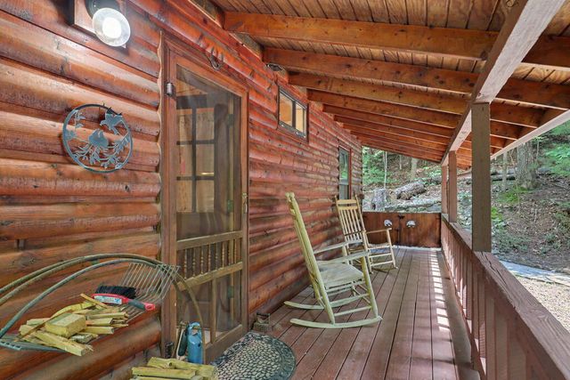 14 Treetop Lane, Blairsville, GA 30512
