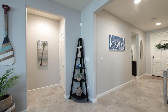 3456 Descanso Avenue, Clovis, CA 93619