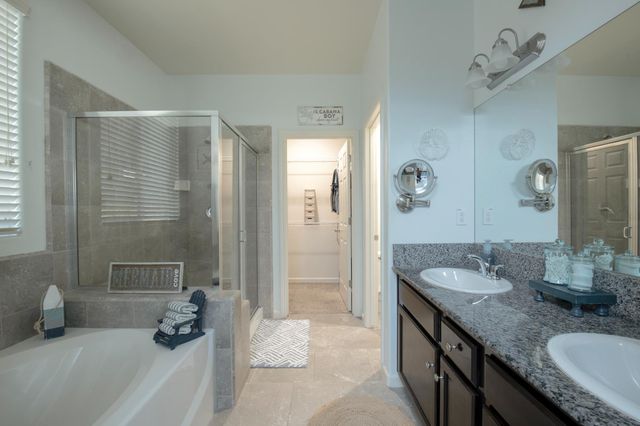 3456 Descanso Avenue, Clovis, CA 93619
