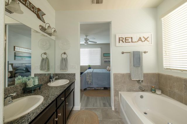 3456 Descanso Avenue, Clovis, CA 93619