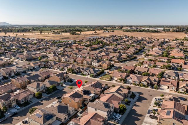 3456 Descanso Avenue, Clovis, CA 93619