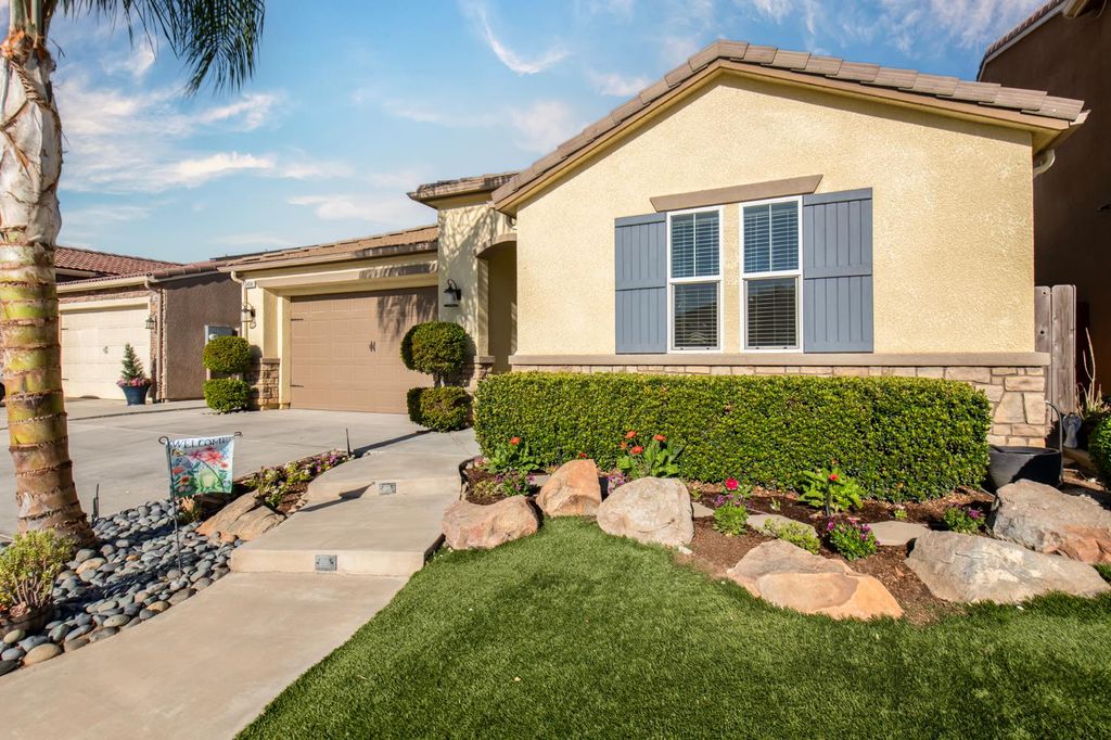 3456 Descanso Avenue, Clovis, CA 93619