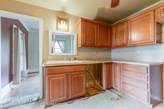 426 N Putnam Street, Williamston, MI 48895