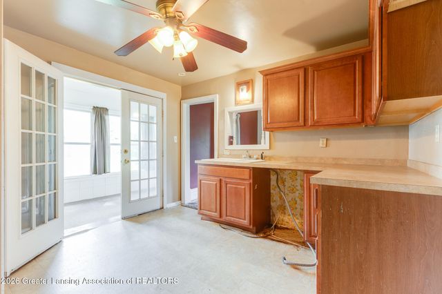 426 N Putnam Street, Williamston, MI 48895