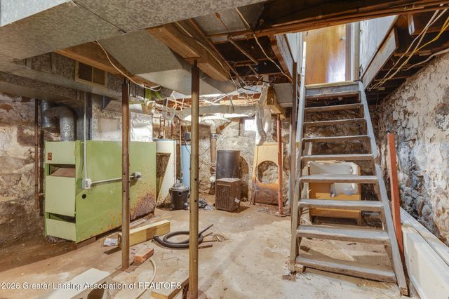 426 N Putnam Street, Williamston, MI 48895
