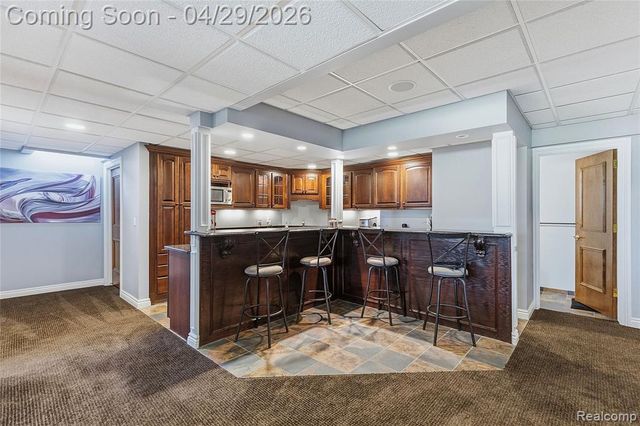 1920 Vinsetta Court, Rochester, MI 48306