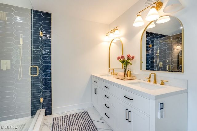 561 Upland Road, Bay Village, OH 44140