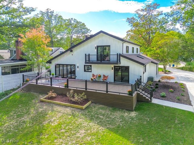 561 Upland Road, Bay Village, OH 44140