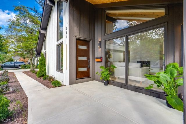 561 Upland Road, Bay Village, OH 44140