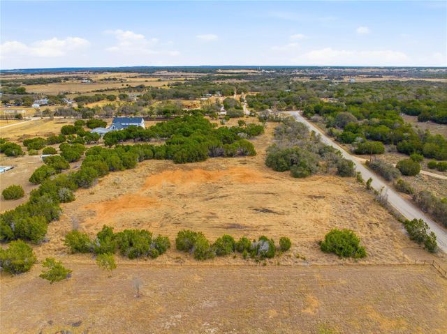 100 County Road 220, Florence, TX 76527