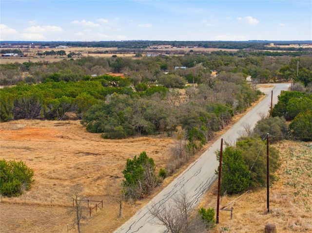100 County Road 220, Florence, TX 76527