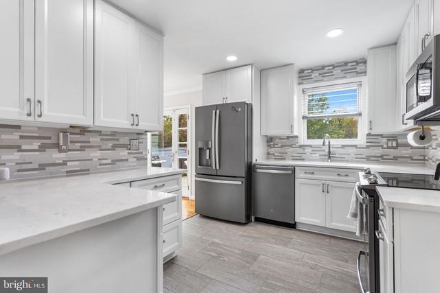 5336 TANEY AVE, Alexandria, VA 22304