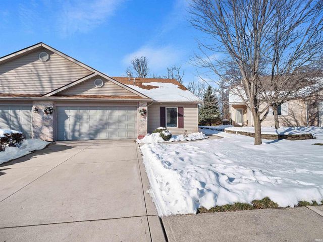 9035 Falcons Run, Fort Wayne, IN 46825