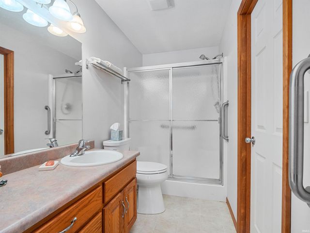 9035 Falcons Run, Fort Wayne, IN 46825