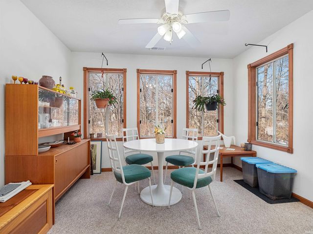 9035 Falcons Run, Fort Wayne, IN 46825