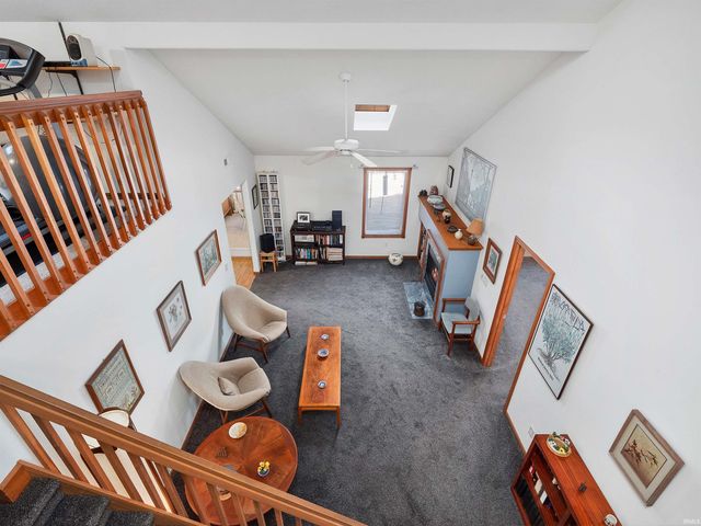 9035 Falcons Run, Fort Wayne, IN 46825