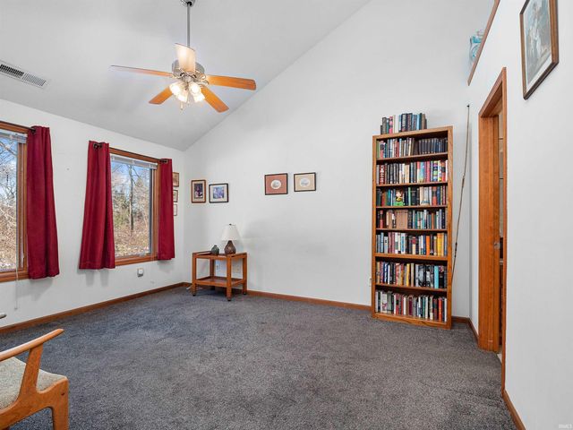 9035 Falcons Run, Fort Wayne, IN 46825