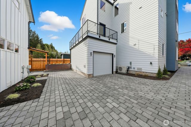 1109 NW 65th Street, Seattle, WA 98117