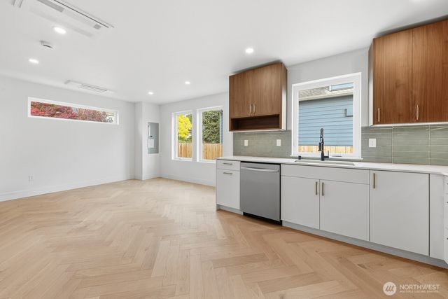 1109 NW 65th Street, Seattle, WA 98117