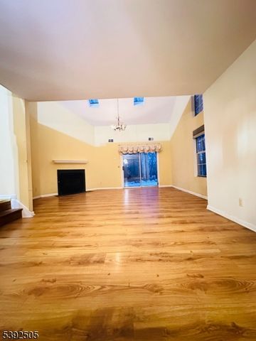 48 Rhea Run, Hampton Twp., NJ 07860