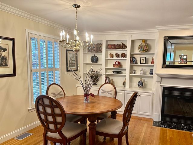 96 Anderer Lane 5, Boston, MA 02132
