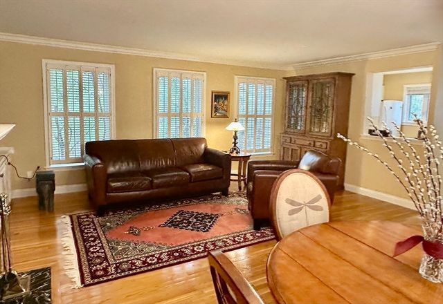 96 Anderer Lane 5, Boston, MA 02132