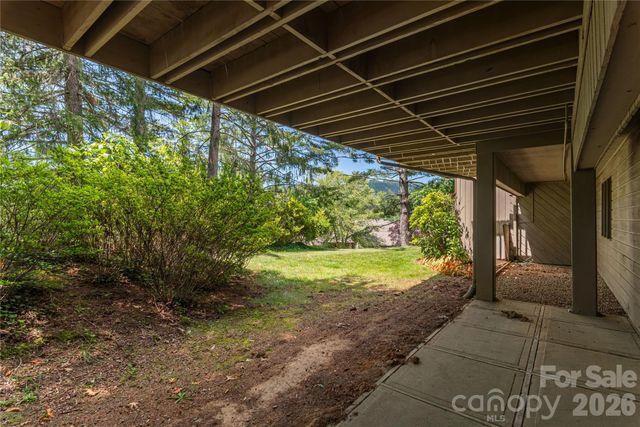 1101 Timber Trail, Asheville, NC 28804