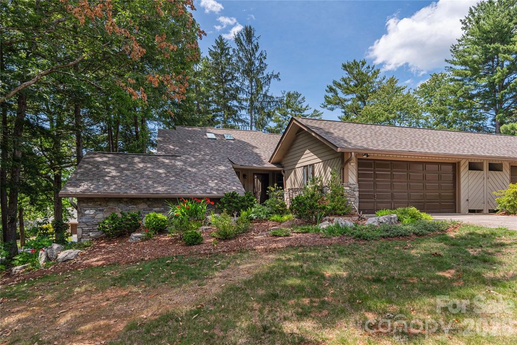 1101 Timber Trail, Asheville, NC 28804