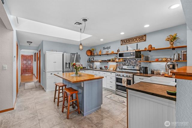 1329 63 Street SE, Everett, WA 98203