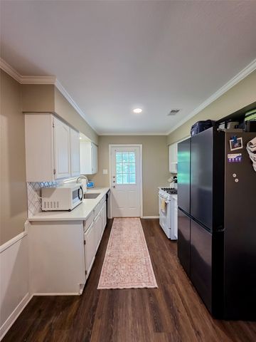 325 Clary Drive, Mesquite, TX 75149