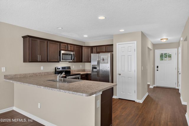 7253 TOWNSEND VILLAGE Court, Jacksonville, FL 32277