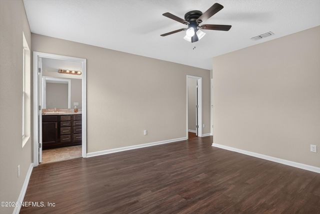 7253 TOWNSEND VILLAGE Court, Jacksonville, FL 32277