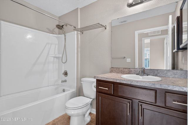 7253 TOWNSEND VILLAGE Court, Jacksonville, FL 32277