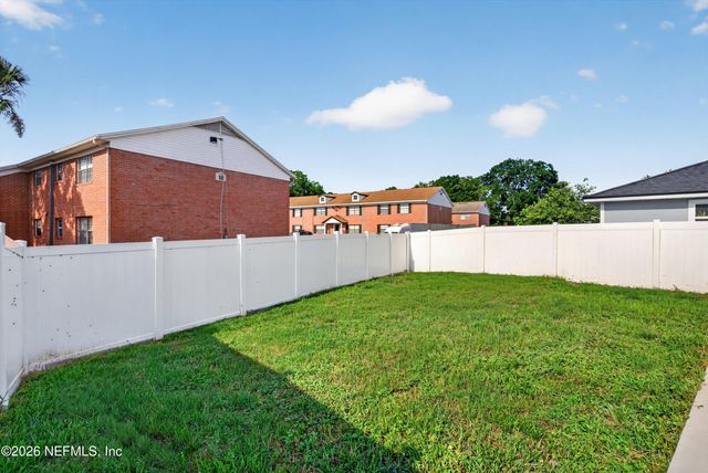 7253 TOWNSEND VILLAGE Court, Jacksonville, FL 32277