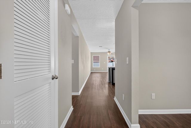 7253 TOWNSEND VILLAGE Court, Jacksonville, FL 32277